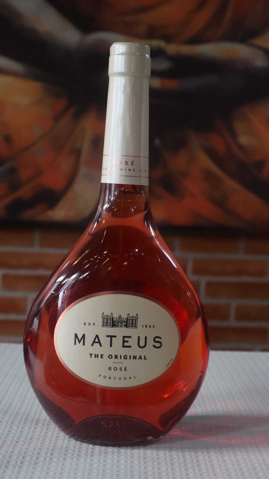 Mateus rosé wine